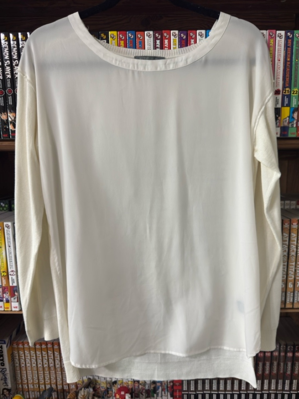 RETRO-ologyWomen’s Cream Layered Long-Sleeve Tee